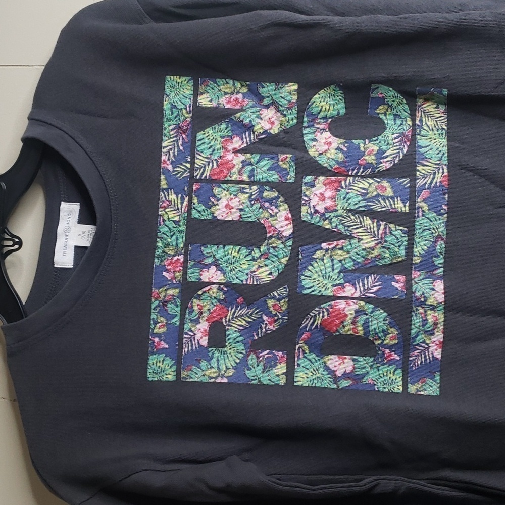 Treasure & Bond RUN DMC Graphic Sweatshirt - Picture 5 of 6